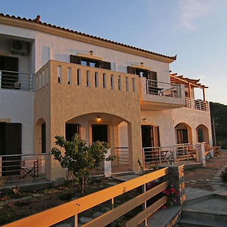 Anemi Apartments Armenistís Exterior foto